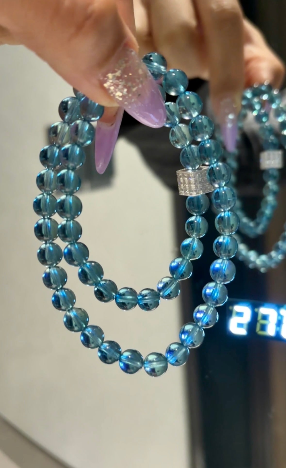 An Exquisite Aquamarine Bracelets