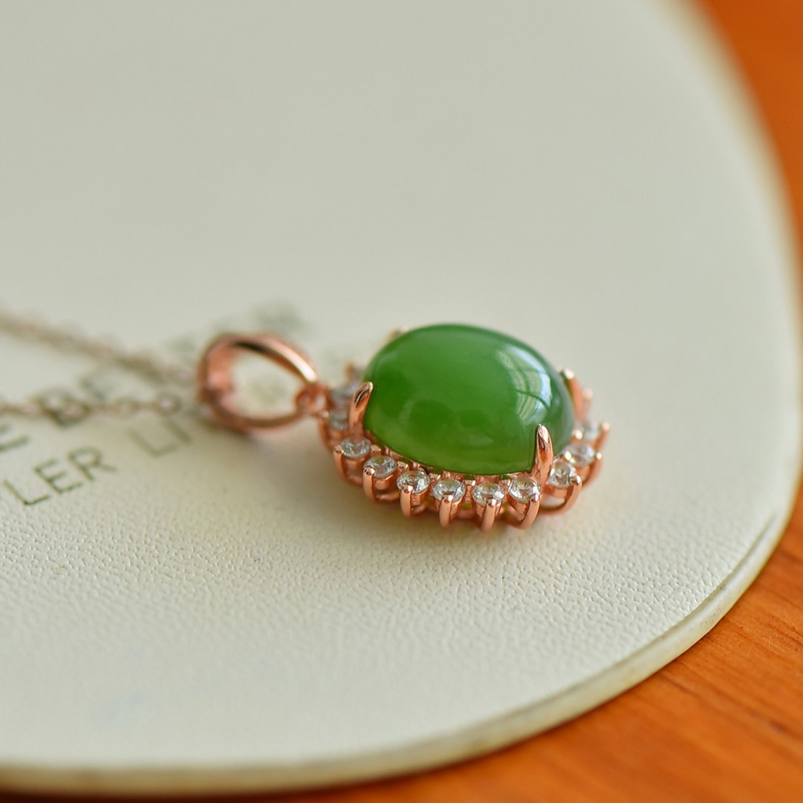 An Exquisite Sterling Silver-Gold Plated Inlaid Jasper Pendant,Inlaid Diamond