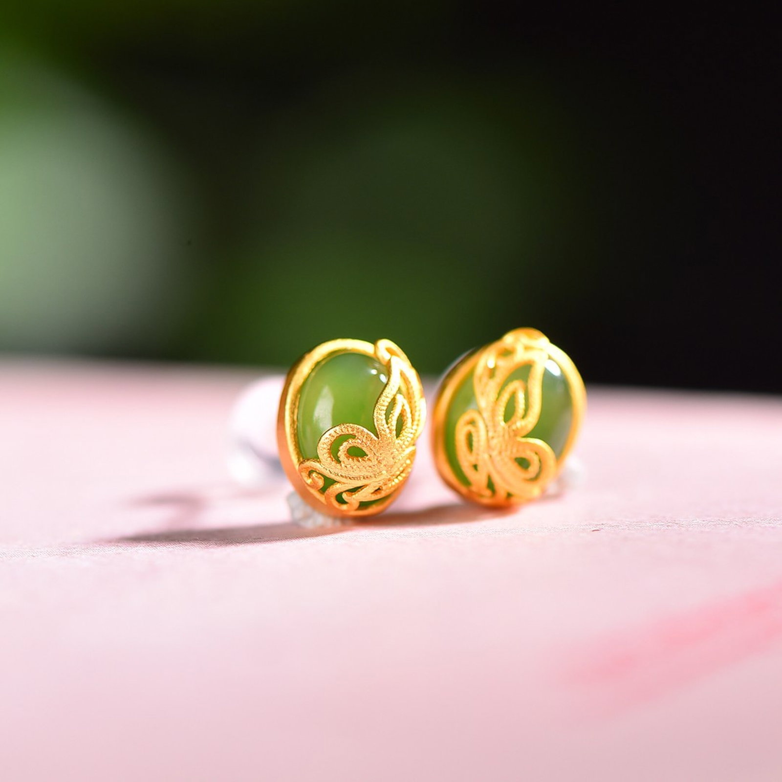 A Pair of Exquisite Sterling Silver-Gold Plated Inlaid Jasper Earrings