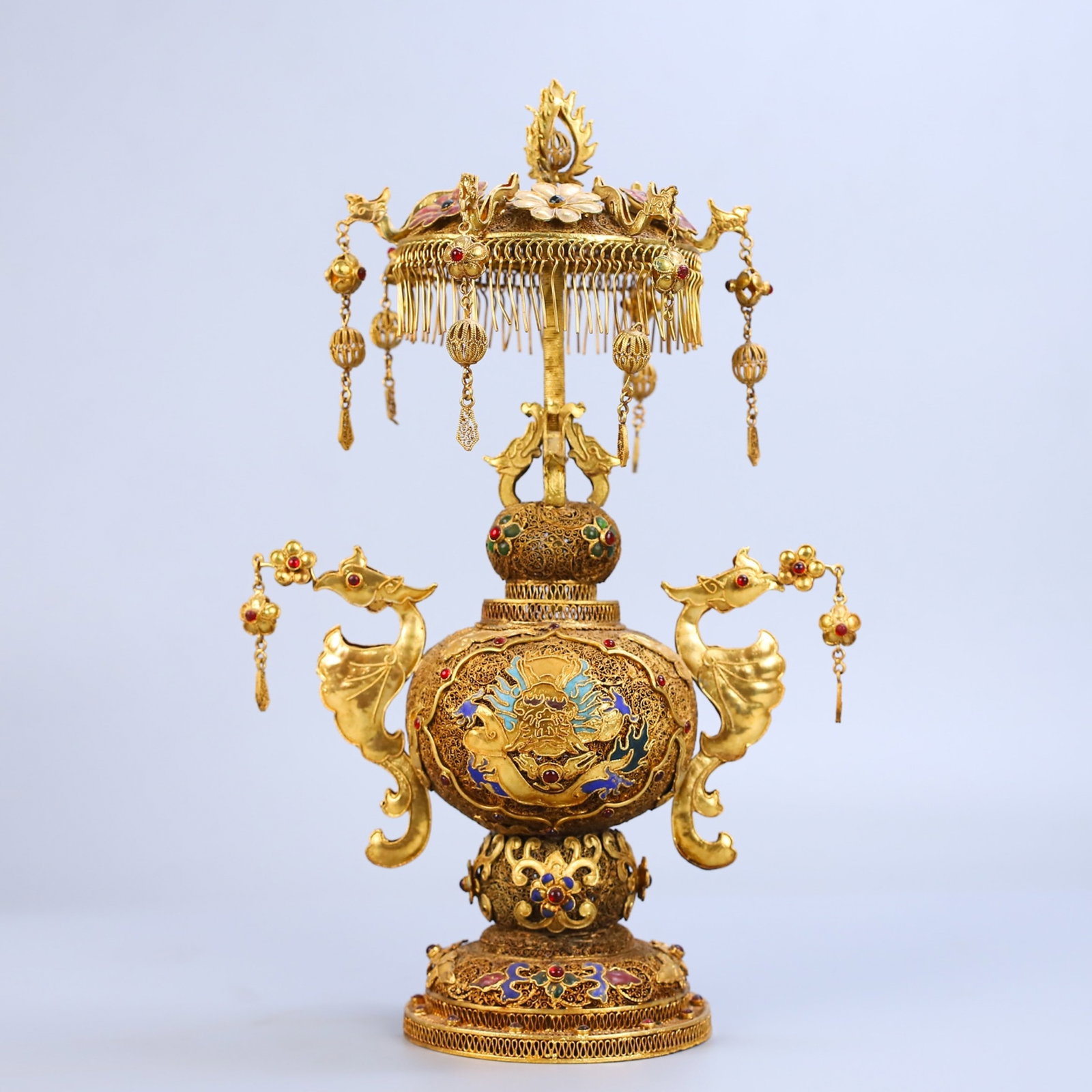 A Rare Filigree and Gilding Hollow Dragon Pattern Phoenix-Ears Palace Lantern,Inlaid Gems