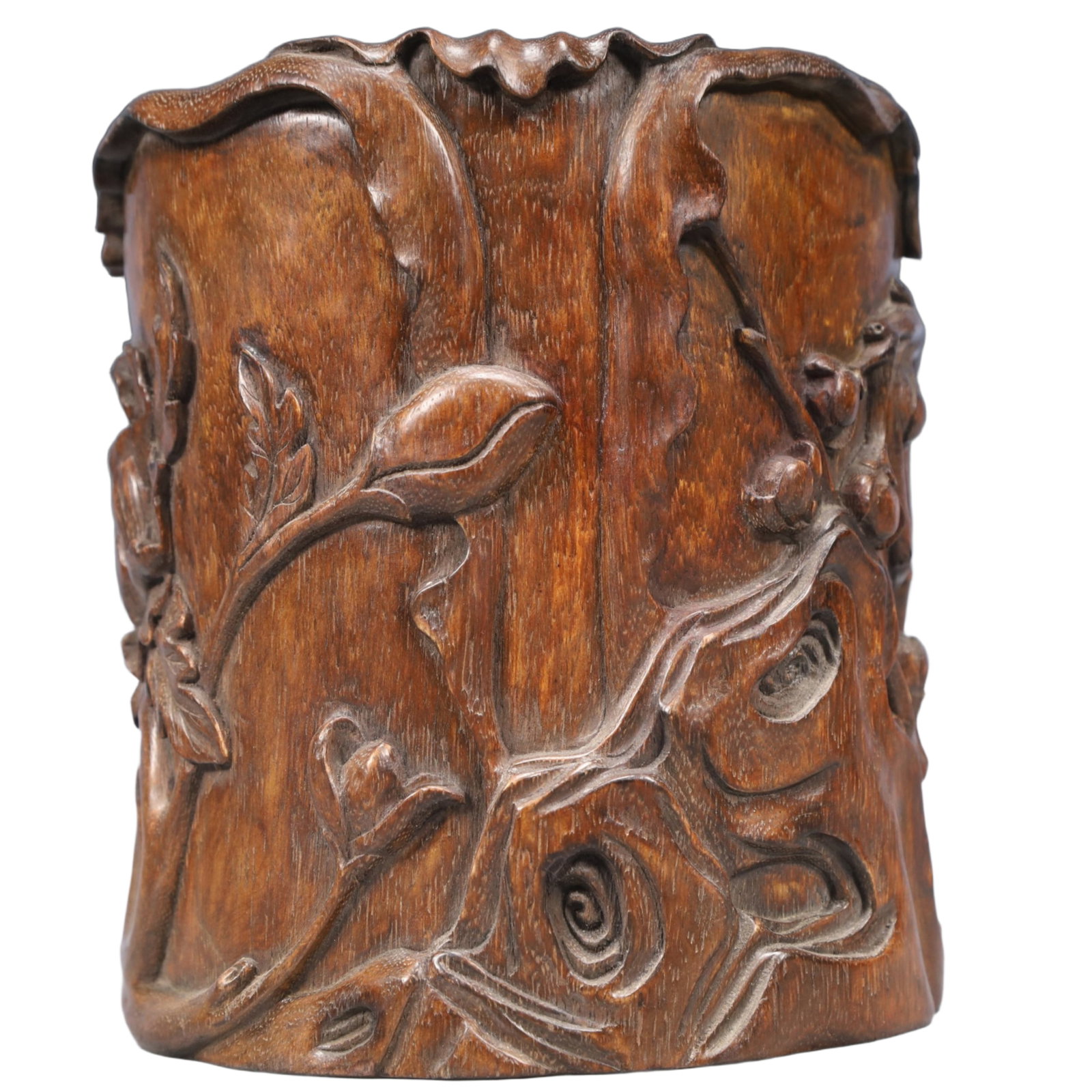An Exquisite Eaglewood Flower Pattern Brush Pot - 2