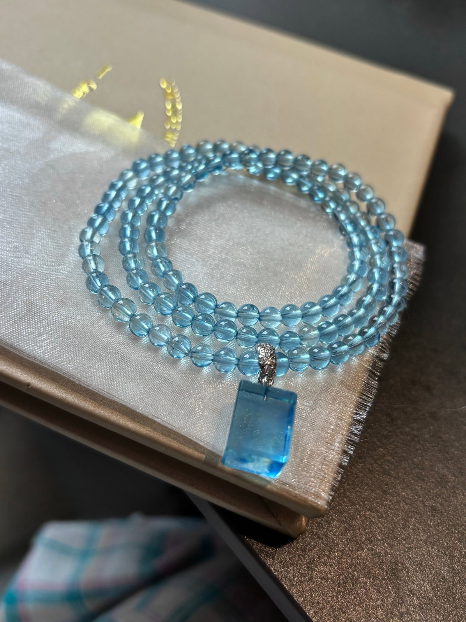 An Exquisite Aquamarine Bracelet
