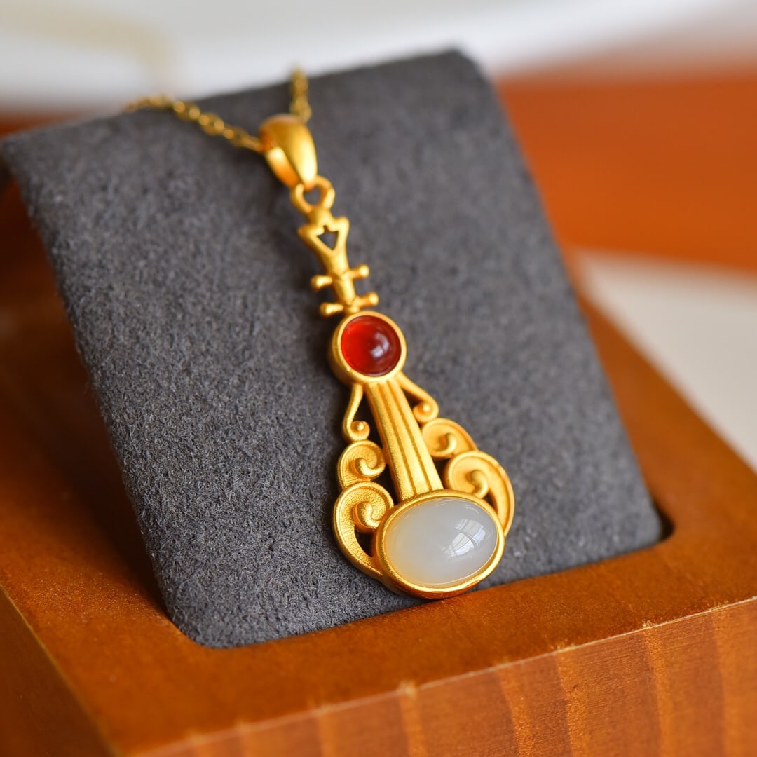 An Exquisite Sterling Silver-Gold Plated Inlaid White Jade Necklace
