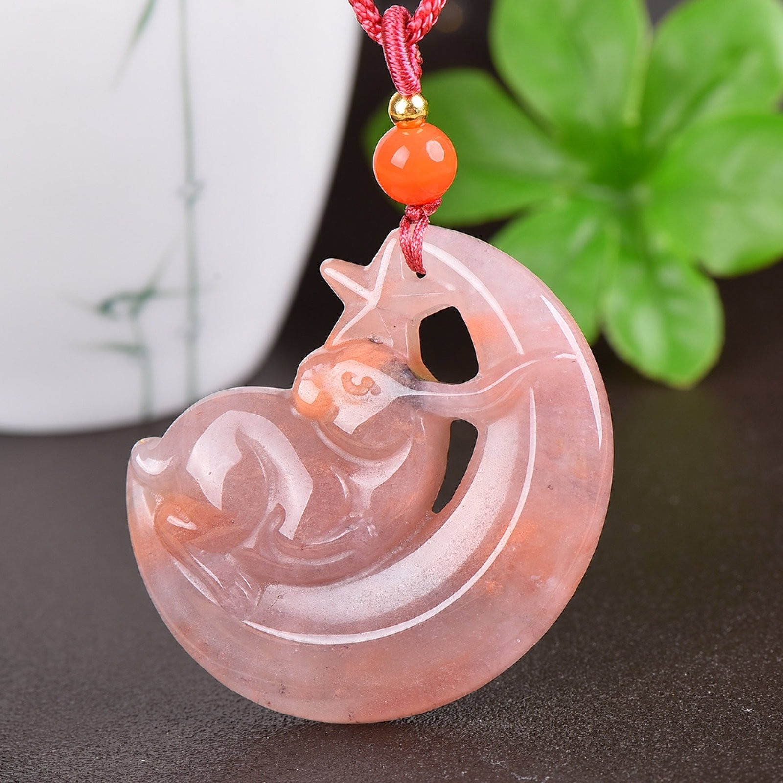 An Exquisite Red Jade Rabbit Pattern Pendant: An Exquisite Red Jade Rabbit Pattern Pendant,Size:42mmx51mm 红玉兔纹挂件