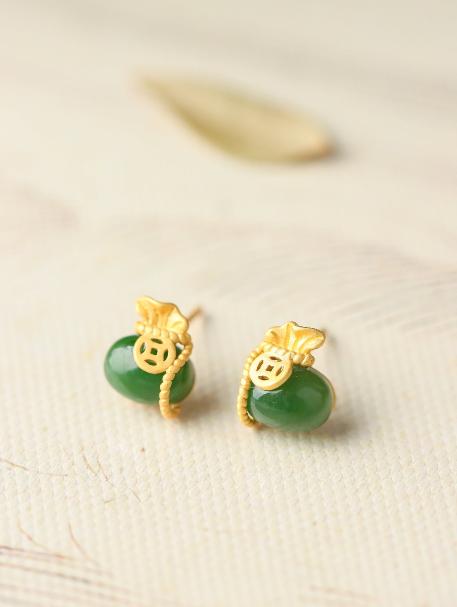 A Pair of Exquisite Sterling Silver-Gold Plated Inlaid Jasper Earrings
