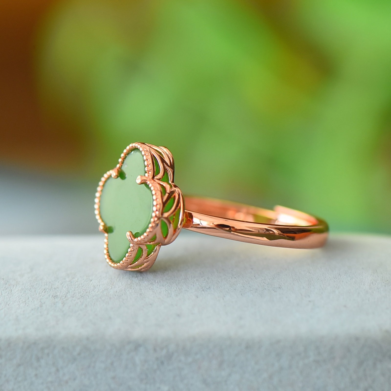 An Exquisite Bronze Inlaid Jasper Ring - 5
