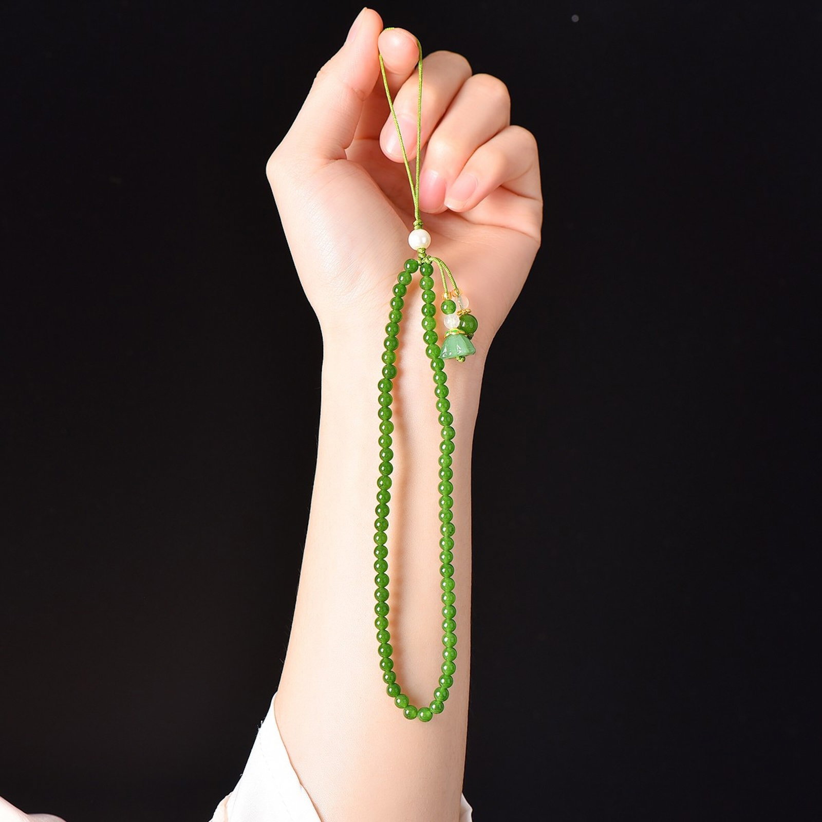An Exquisite Jasper Jade Pendant: An Exquisite Jasper Pendant,Size:4mmx4mm 碧玉挂件