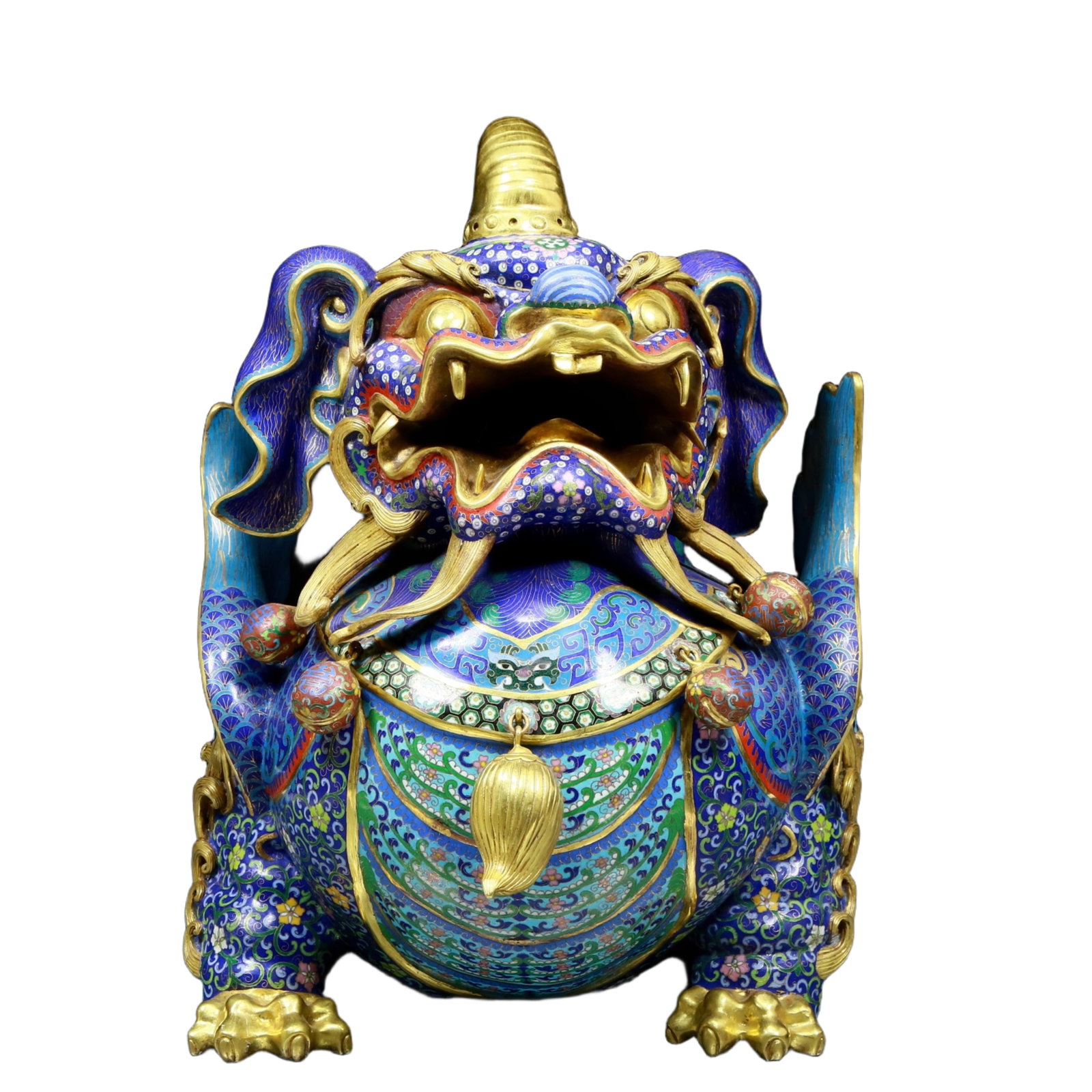 A Rare Cloisonne Auspicious Beast Ornament: A Rare Cloisonne Auspicious Beast Ornament，Qing Dynasty, China，Qianlong Six-character Mark，Size:14.2inx15.7inx19.7in 景泰蓝瑞兽摆件ᦁ