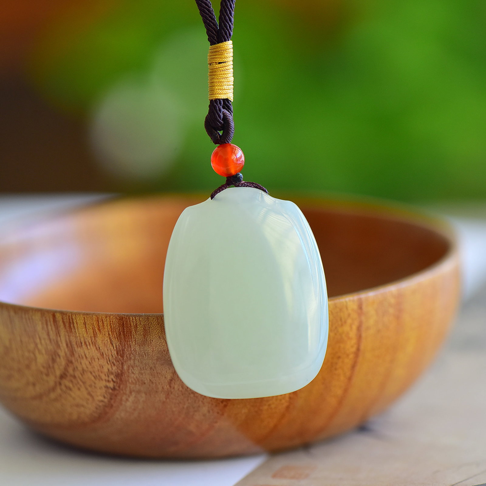 An Exquisite White Jade Pendant - 4