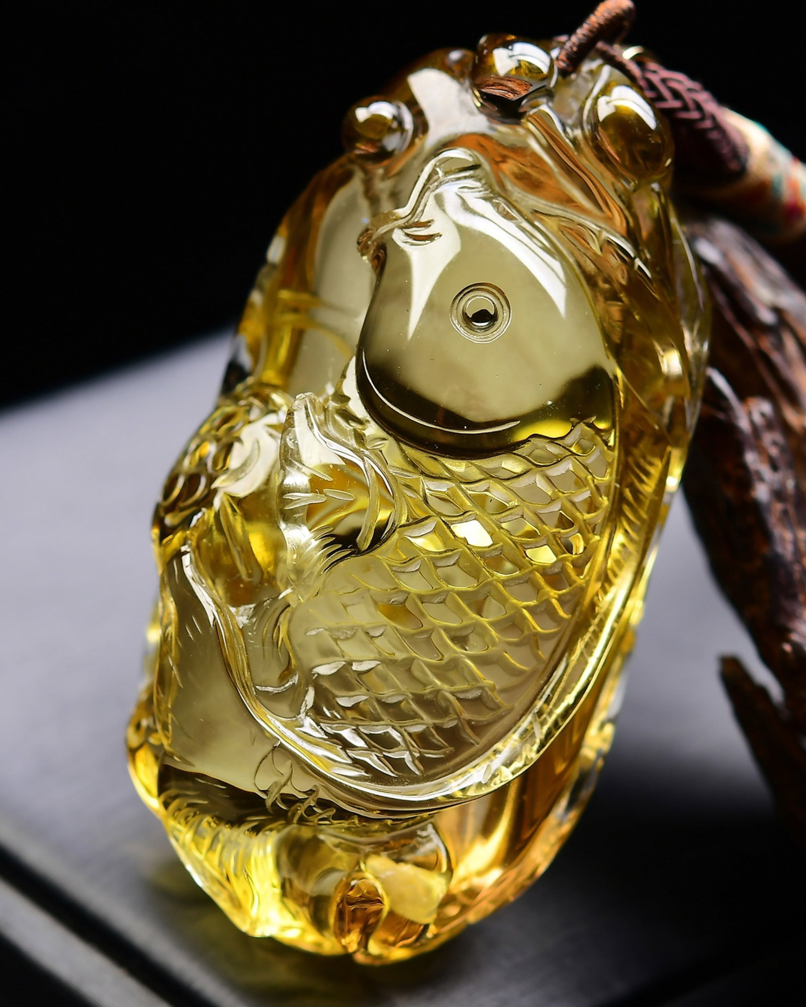 An Exquisite Crystal Fish Pattern Pendant - 4