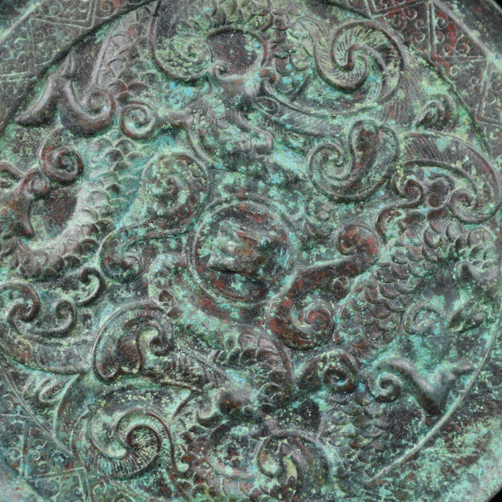 An Archaic Bronze Dragon Pattern Round Mirror - 5