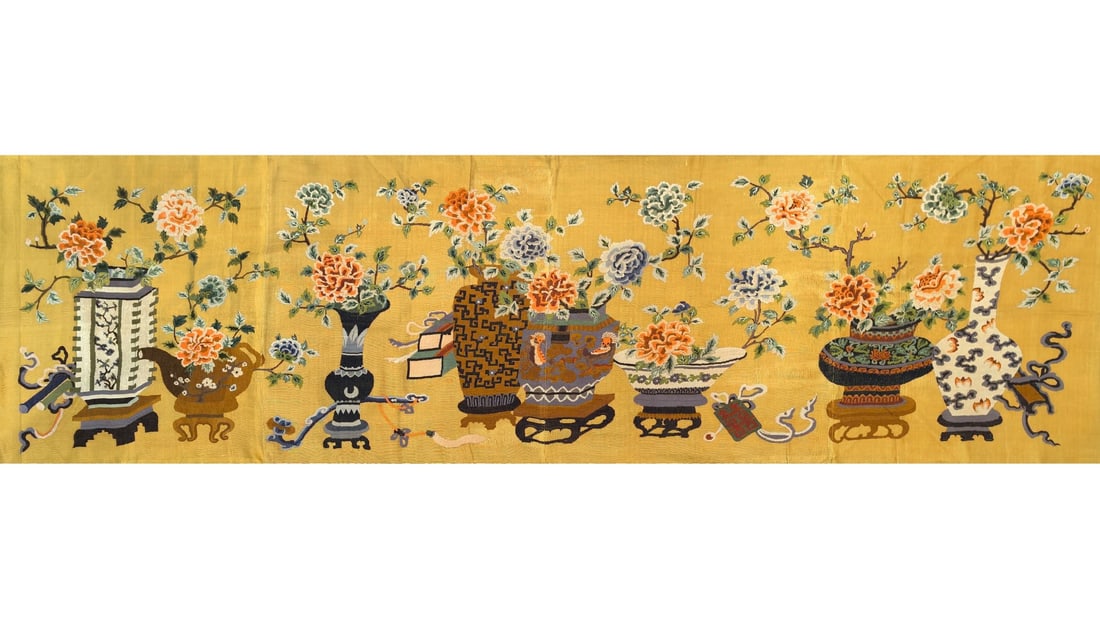 An Exquisite Flower Pattern Nasha Embroidery: An Exquisite Flower Pattern Nasha Embroidery, Qing Dynasty,China, Size:104.3inx29.5in