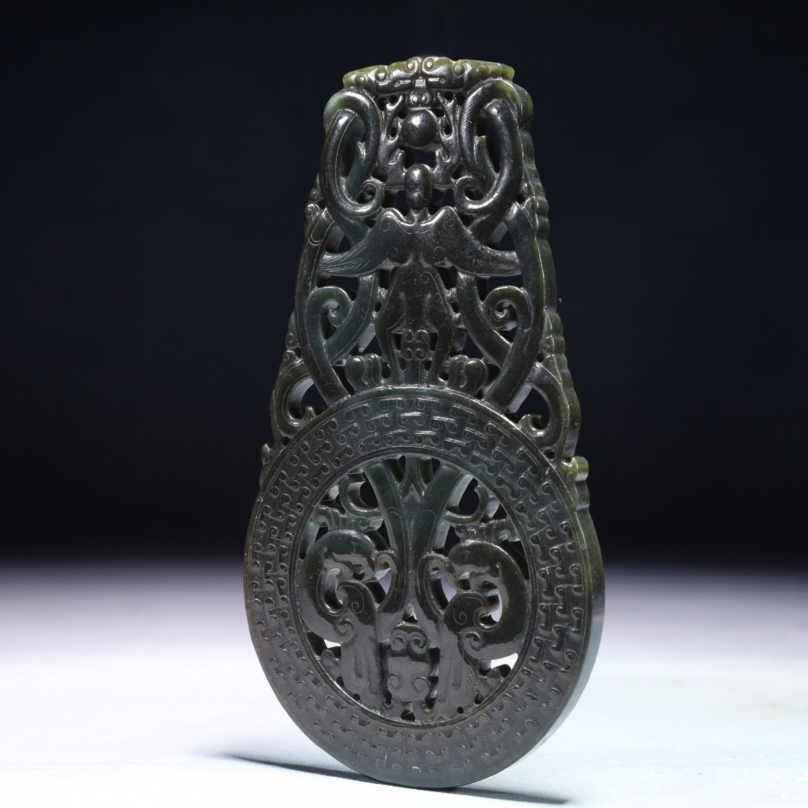 An Exquisite Jasper Figure Pattern Pendant - 4