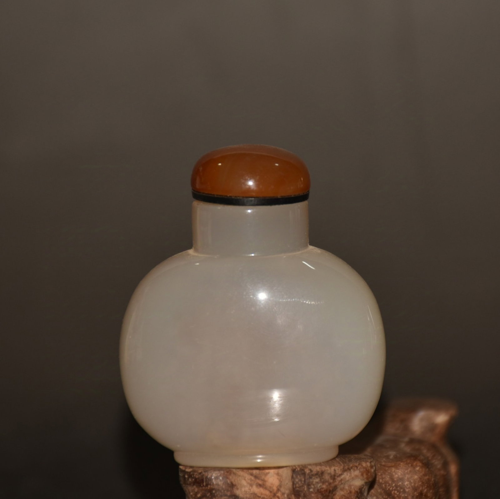An Exquisite Agate Horse Pattern Snuff Bottle - 7