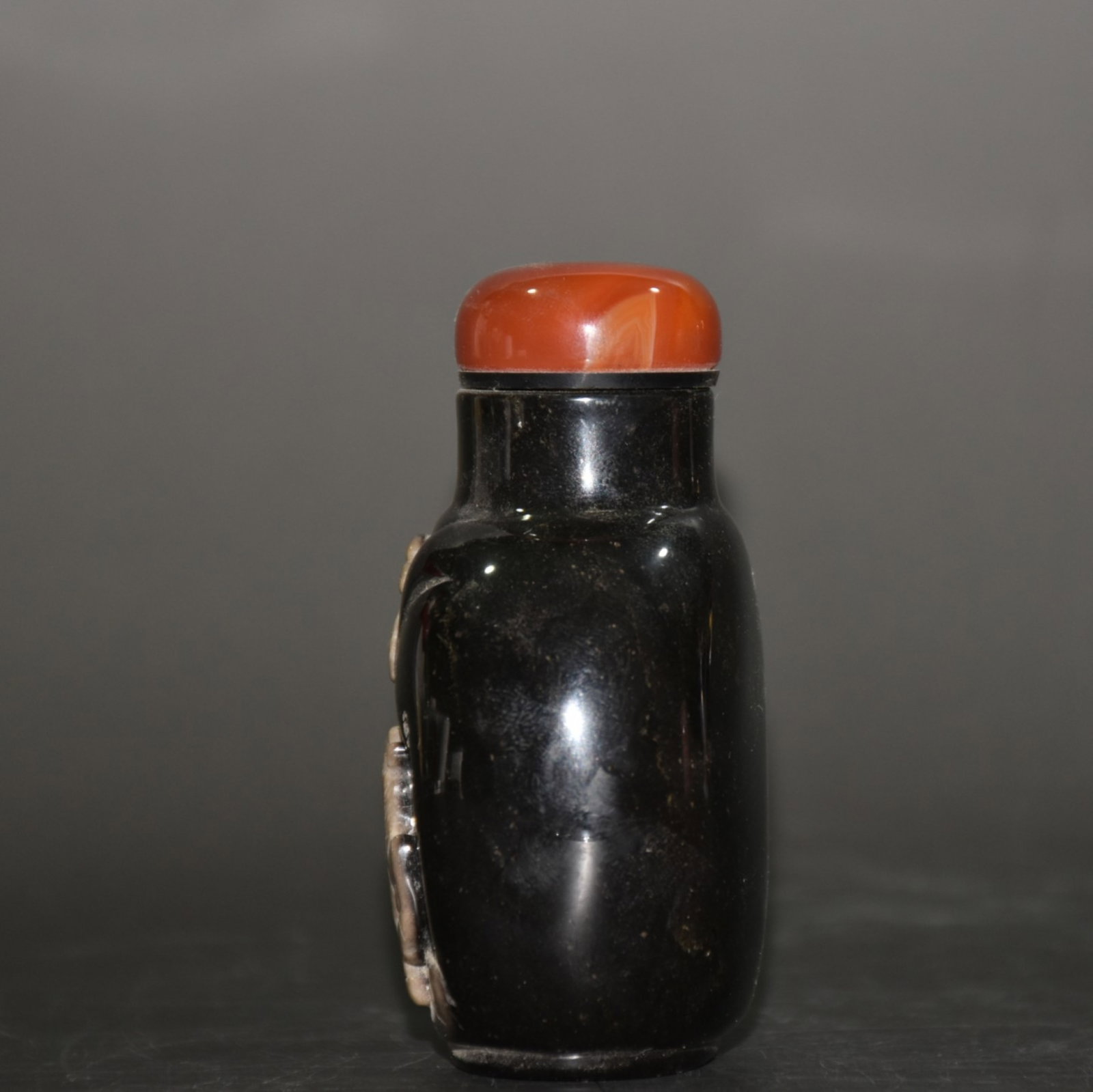 An Exquisite Agate Horse Pattern Snuff Bottle - 3