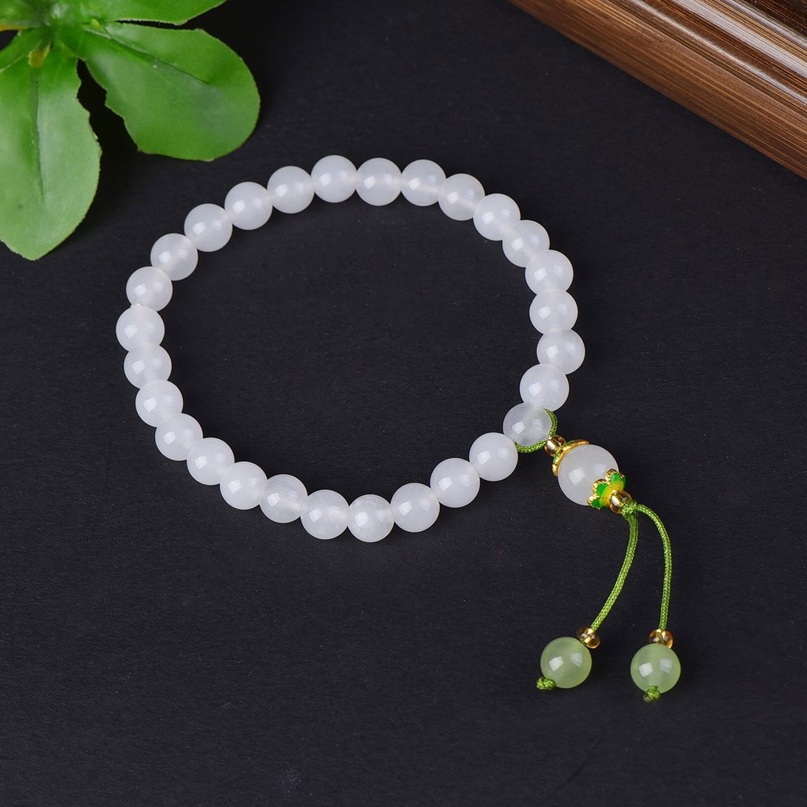 An Exquisite White Jade Bracelets - 2