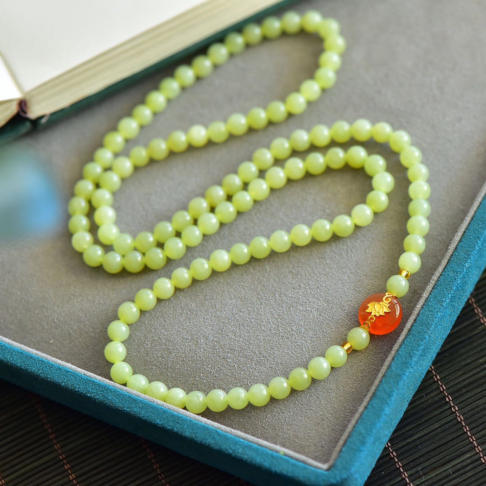 An Exquisite Yellow Jade Bracelets - 3