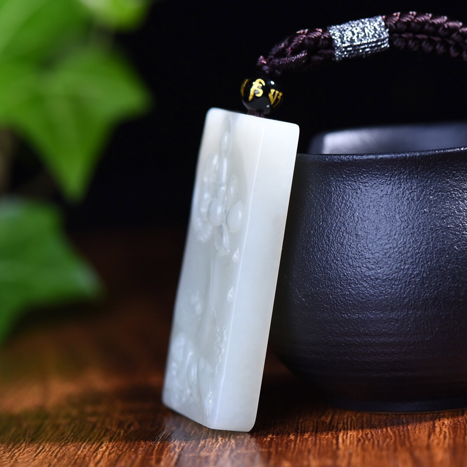 An Exquisite White Jade Buddha Pattern Pendant - 3