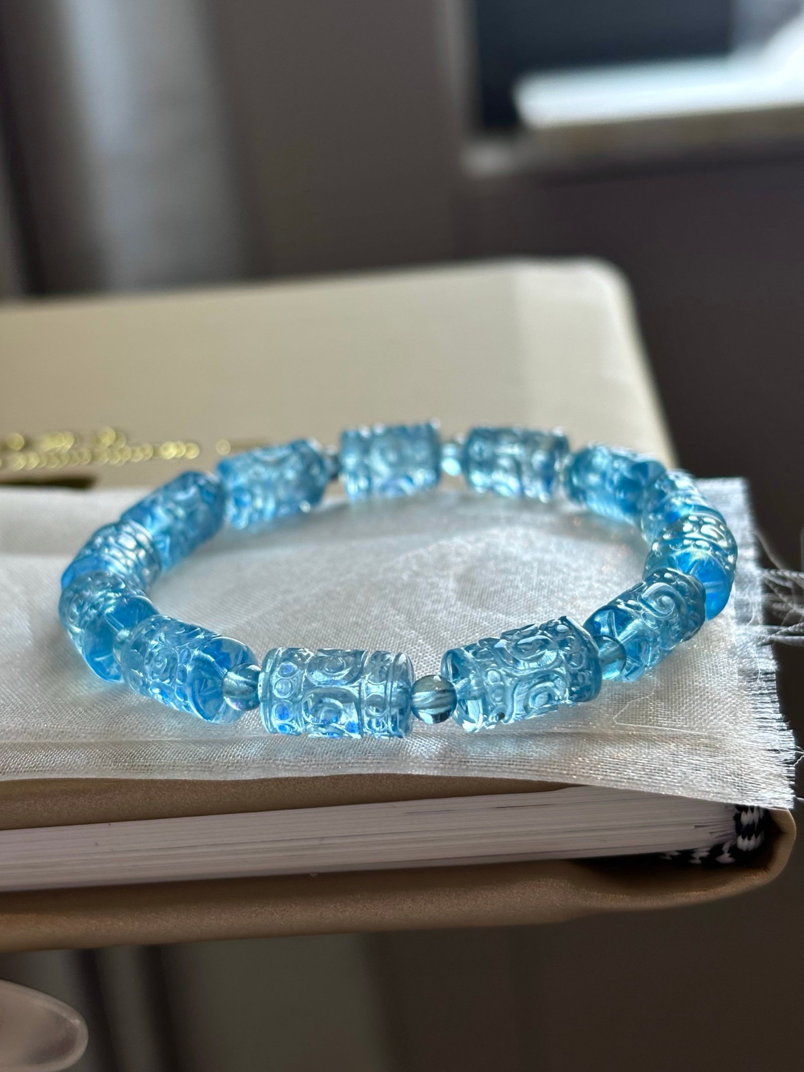An Exquisite Aquamarine Bracelet (1 of 4)