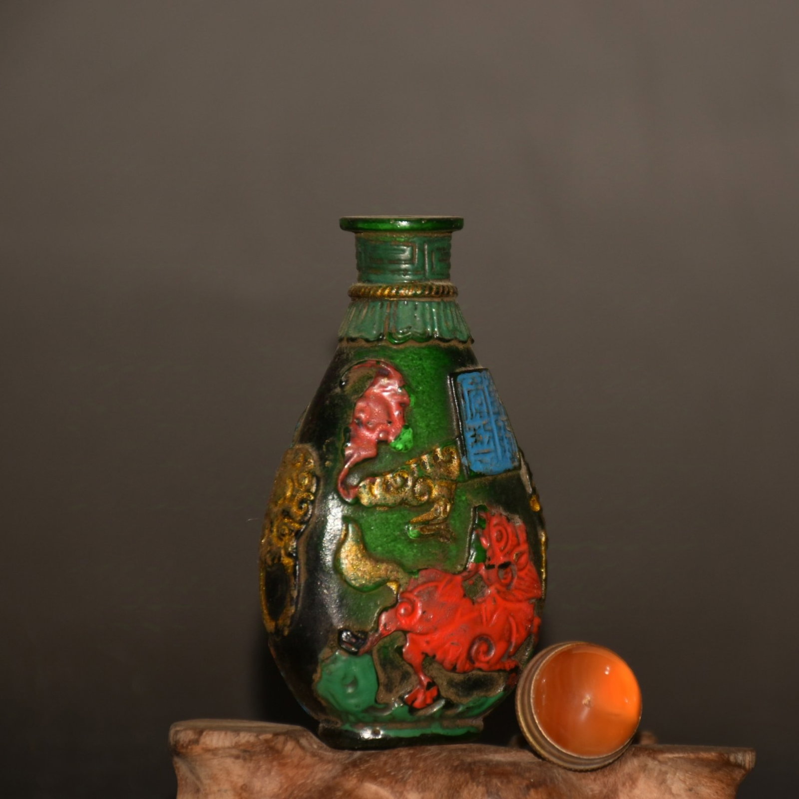 An Exquisite Glass Beast Pattern Snuff Bottle - 6