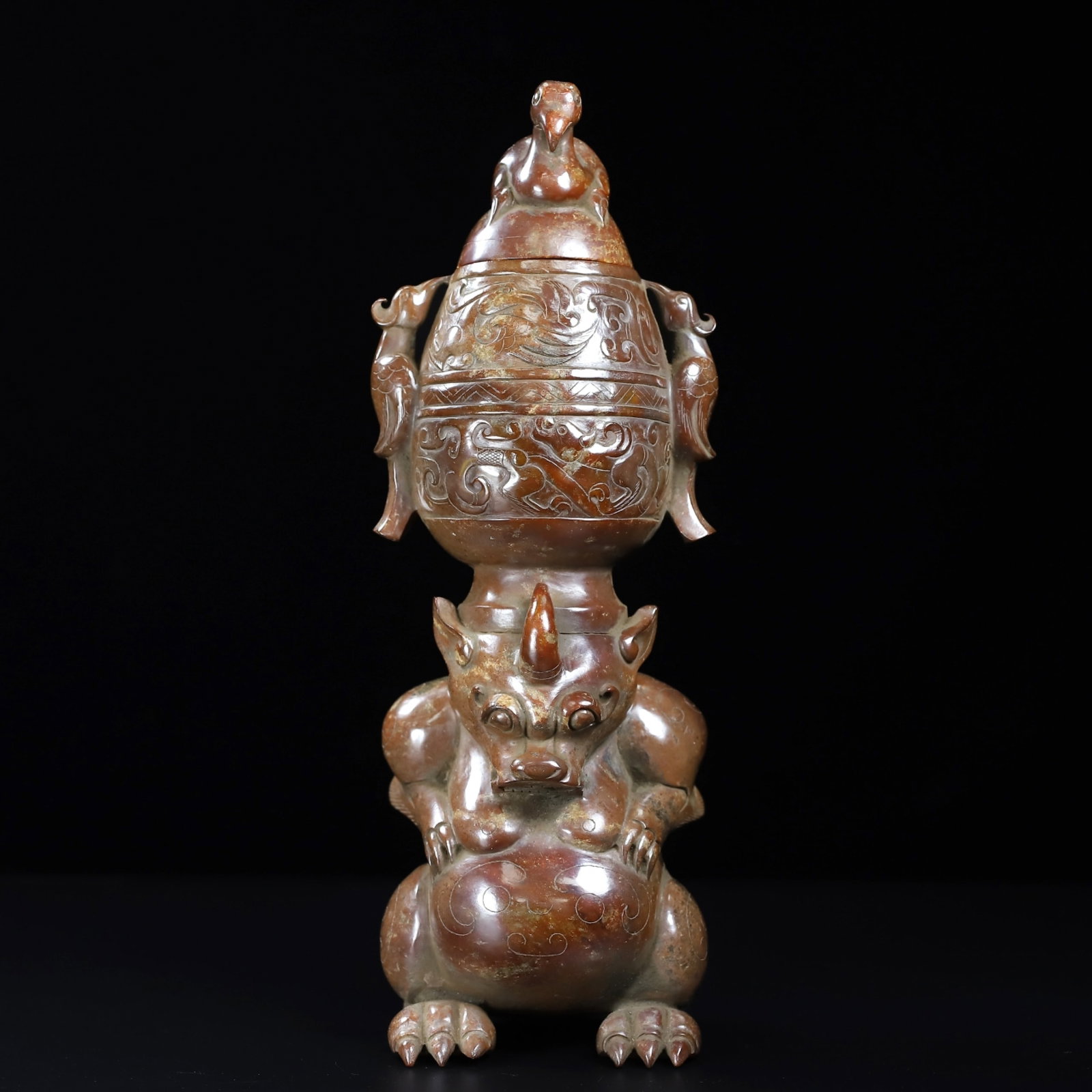 An Exquisite Archaic Jade Beast Pattern Double-Ears Censer: An Exquisite Archaic Jade Beast Pattern Double-Ears Censer,Ancient Time,China,Size:10.7inx4.3inx3.4in,Weight:1974g 高古玉兽纹双耳香炉,中