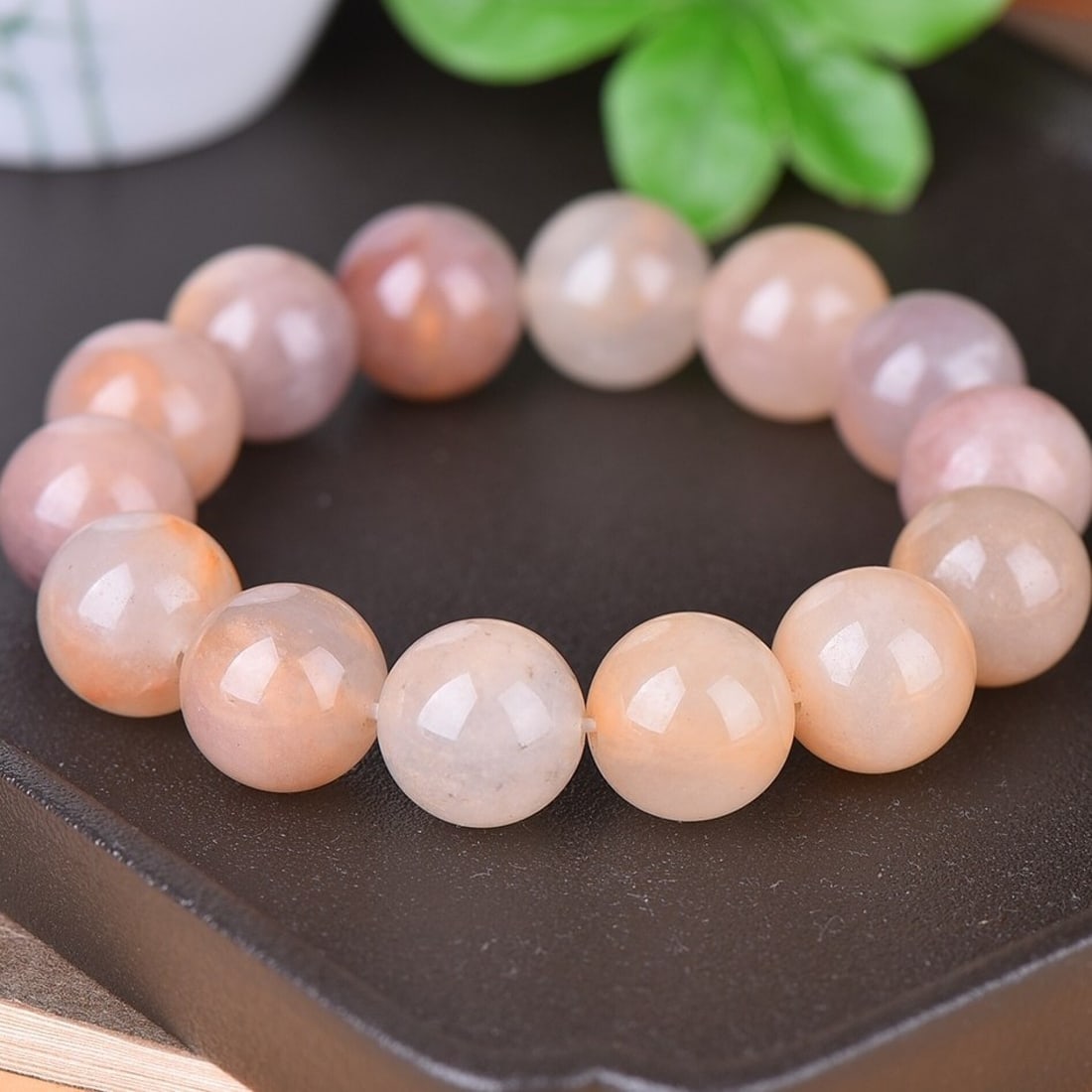 An Exquisite White Jade Bracelets - 2