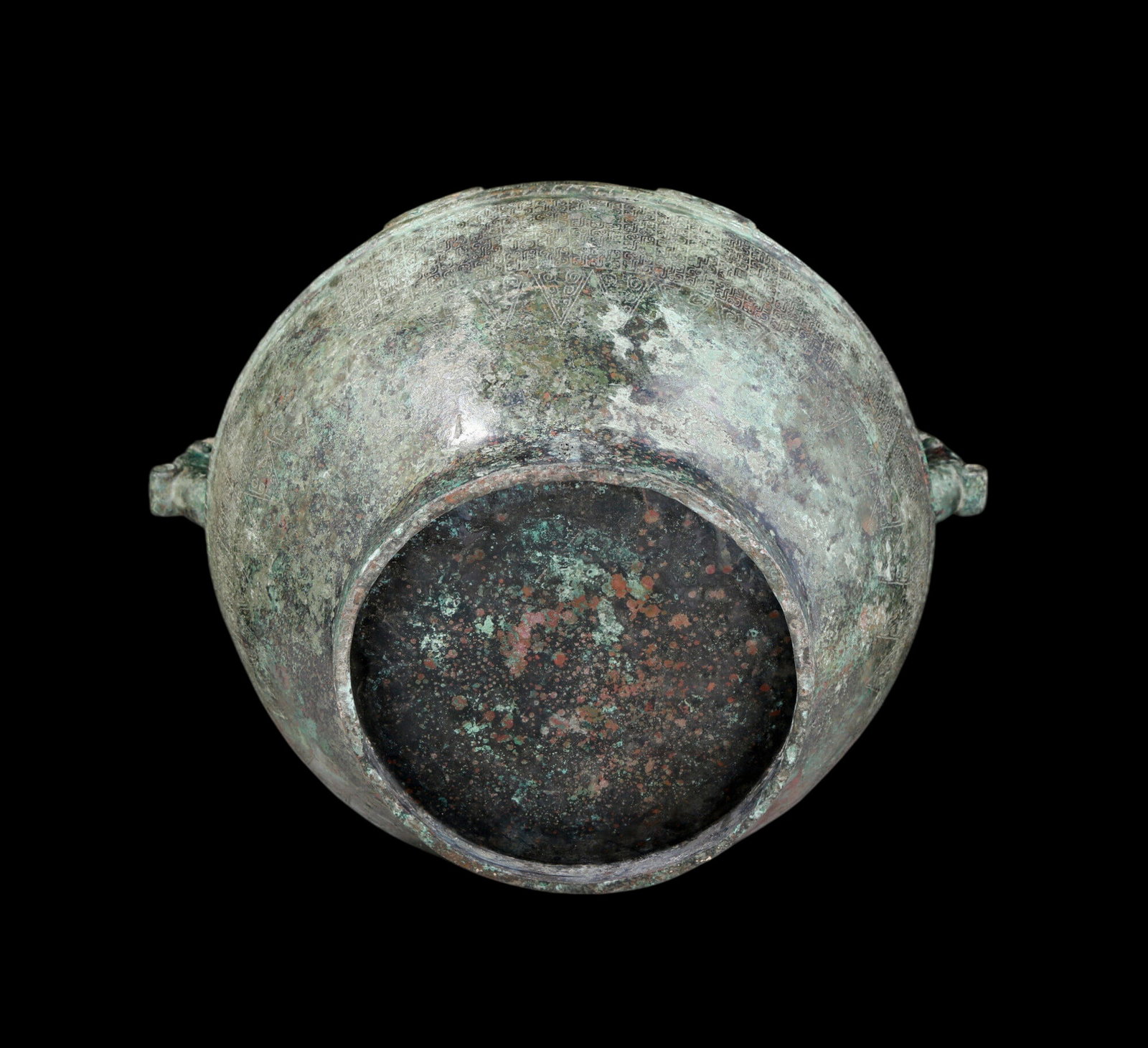 A precious bronze dragon pattern amphora with lid - 15