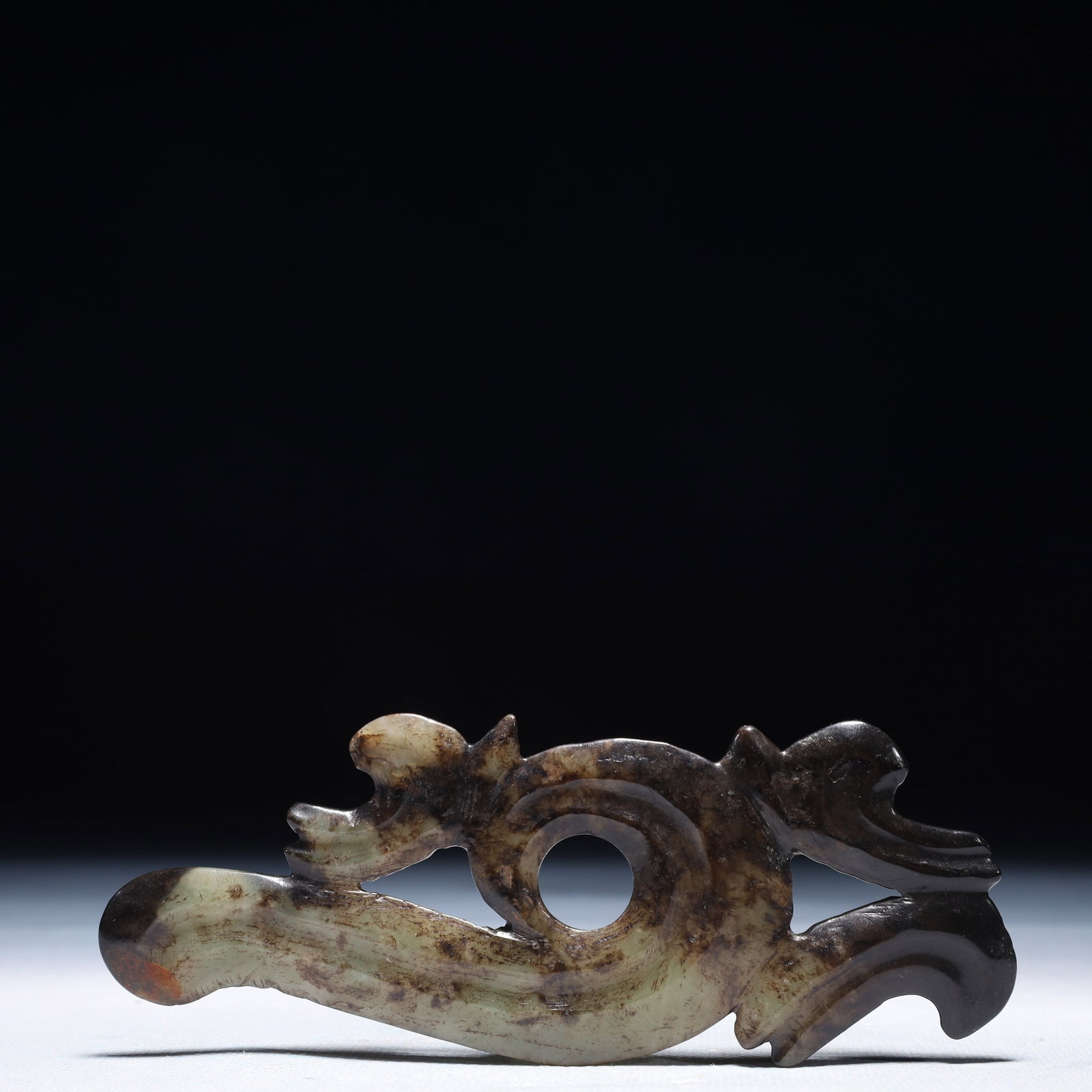 An Archaic Hongshan Culture Green Jade Pendant: An Archaic Hongshan Culture Green Jade Pendant,Ancient Time,China,Size:5.3inx2in,Weight:46.6g 红山文化青玉挂件,中国新石器&