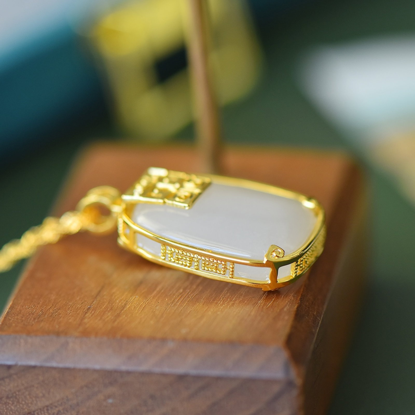 An Exquisite Pendant - 5