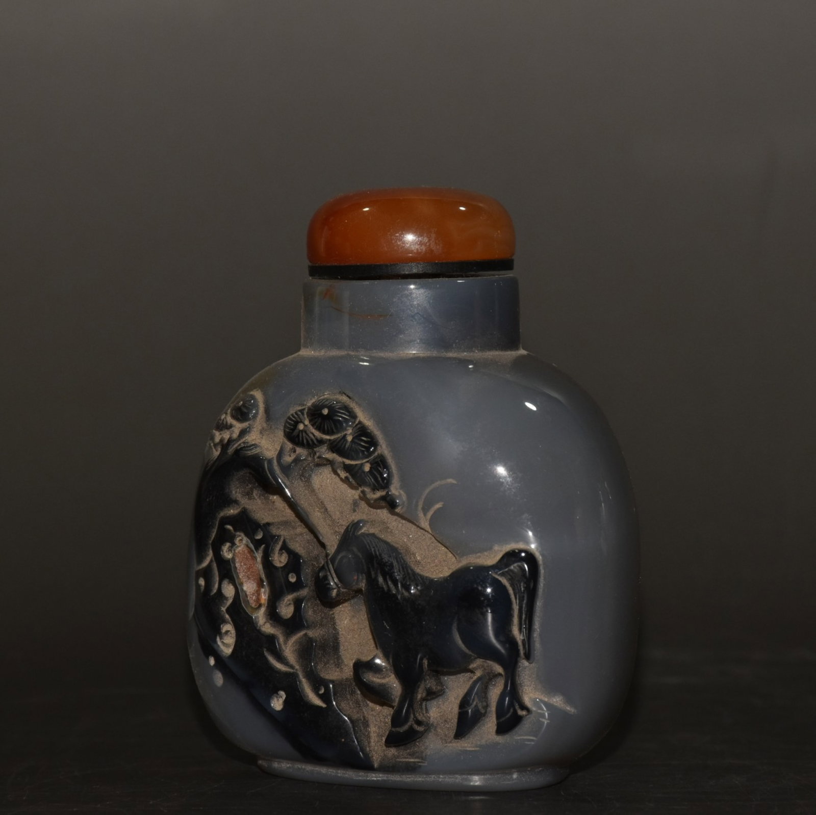 An Exquisite Agate Horse Pattern Snuff Bottle - 2