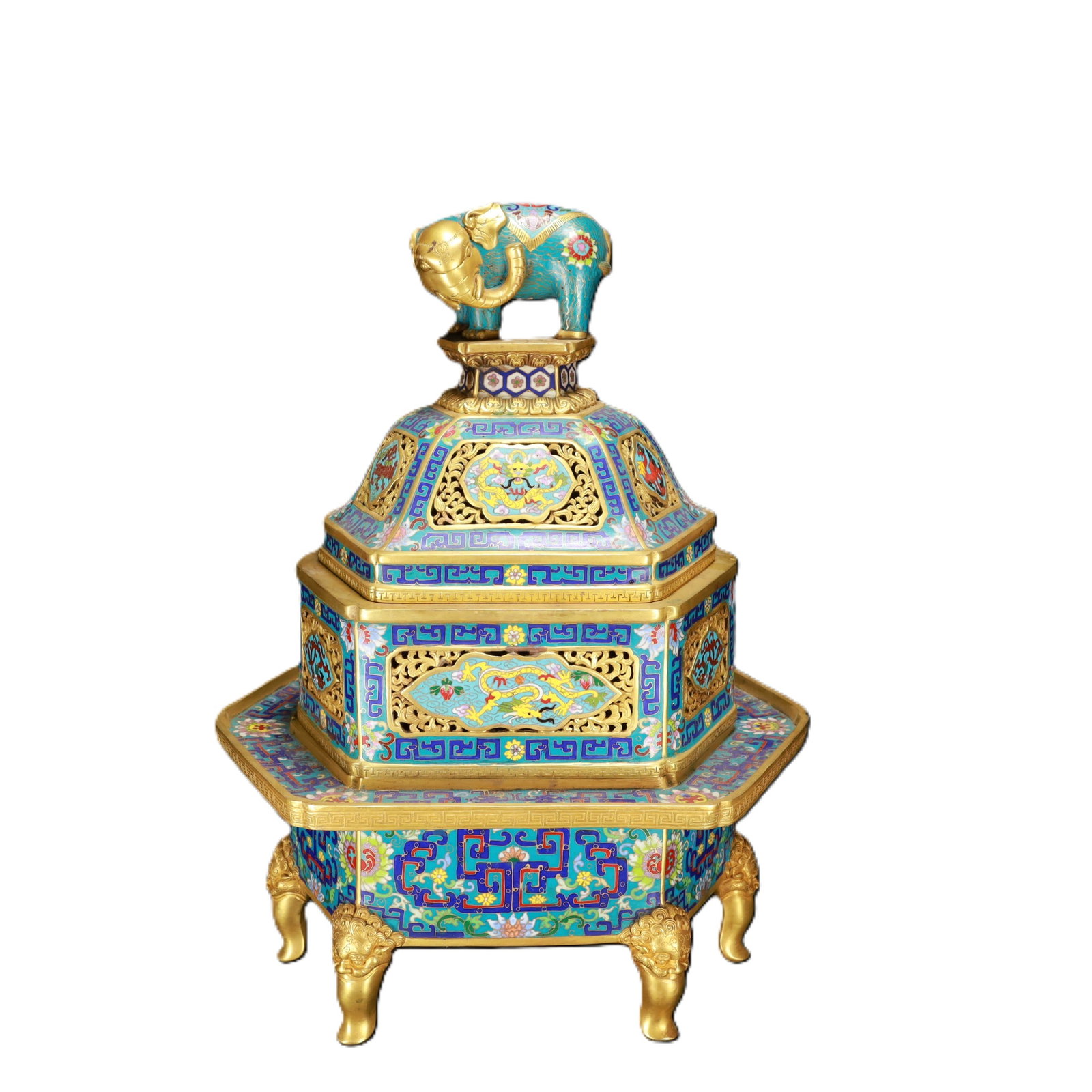An Exquisite Cloisonne Lotus and Dragon Pattern Censer: An Exquisite Cloisonne Lotus and Dragon Pattern Censer,Qing Dynasty,China,Qianlong Six-character Mark,Size:13.8inx11.8inx17.7in,Weight:13950g