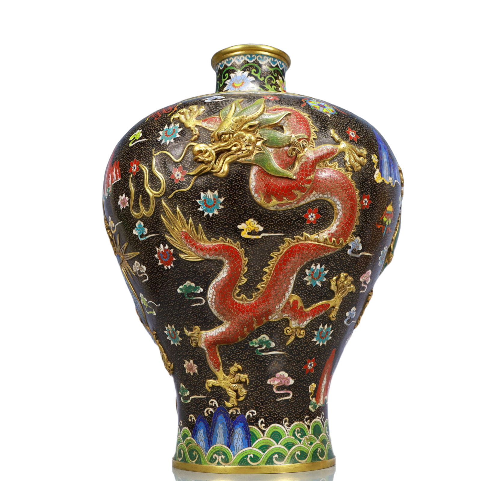 A Huge Cloisonne Lotus and Dragon Pattern Vase: A Huge Cloisonne Lotus and Dragon Pattern Vase, Qing Dynasty, China, Qianlong Four-character Mark, Size:13.4inx18.9in, Weight:15800g 景泰蓝缠枝莲龙纹