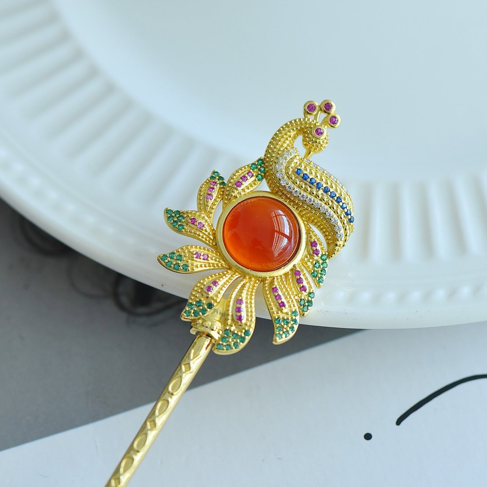 An Exquisite Sterling Silver-Gold Plated Inlaid Red Agate Hairpin,Inlaid Gems: An Exquisite Sterling Silver-Gold Plated Inlaid Red Agate Hairpin,Inlaid Gems,Size:12mmx12mm 纯银镀金镶红玛瑙发簪,嵌宝石