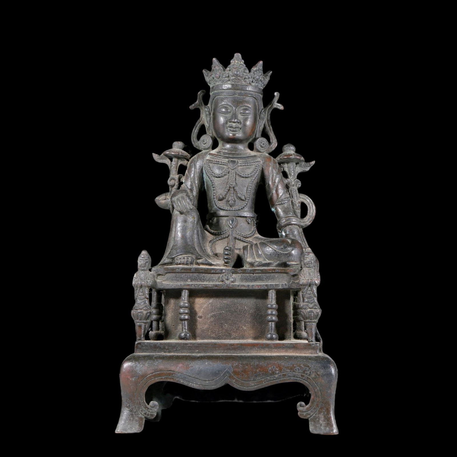 A precious bronze statue of Guanyin: A precious bronze statue of Guanyin with inscription, Ming Dynasty, showing the graceful posture of Guanyin with an expression of compassion and wisdom. Guanyin's gestures often have special meanings 