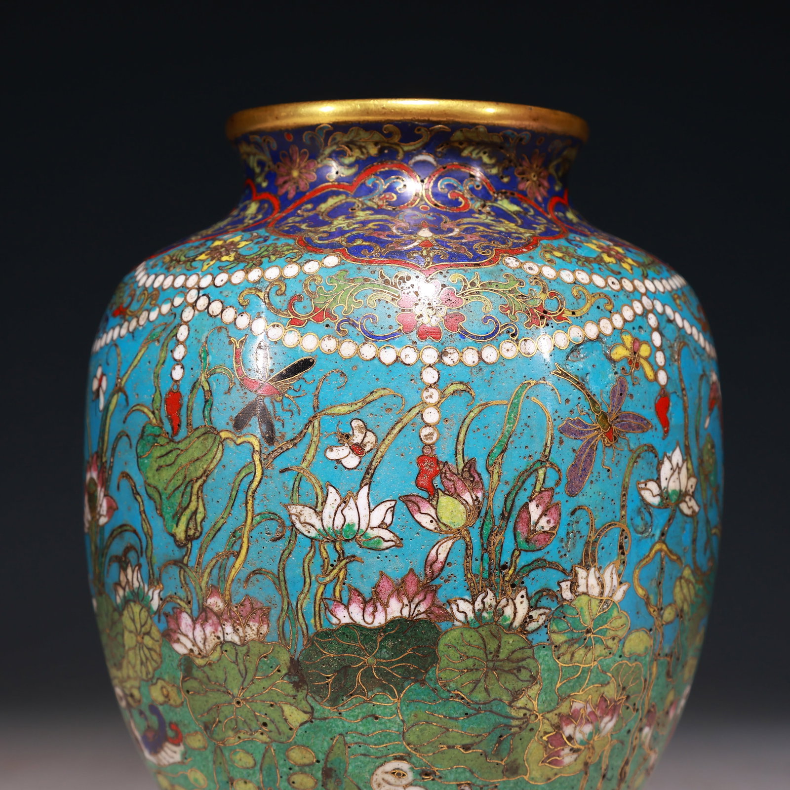 An Exquisite Cloisonne Flower Pattern Jar - 2