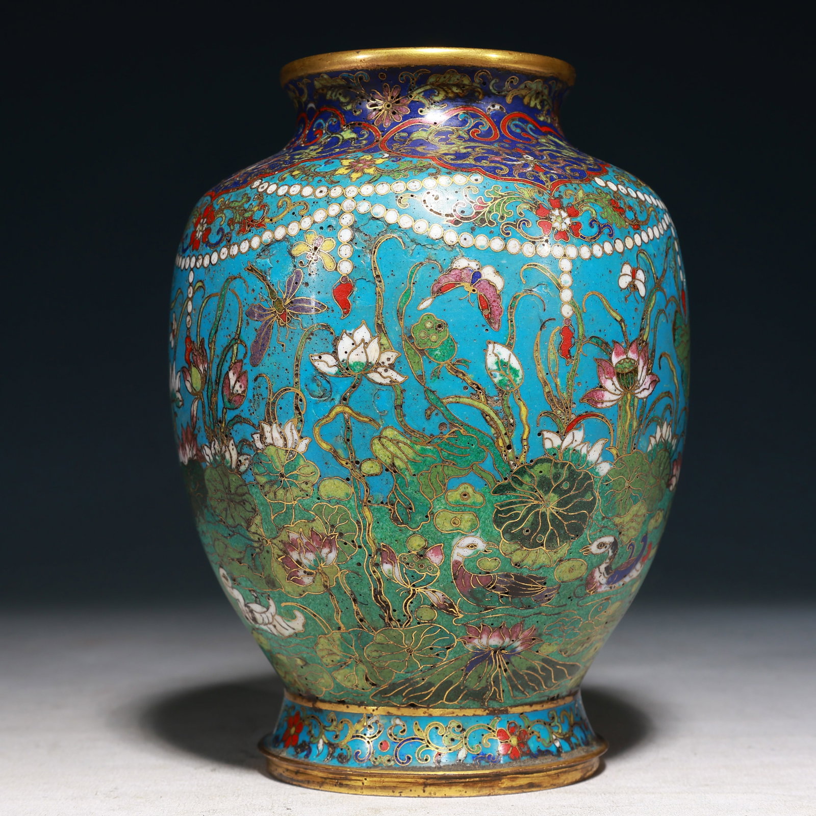 An Exquisite Cloisonne Flower Pattern Jar - 4