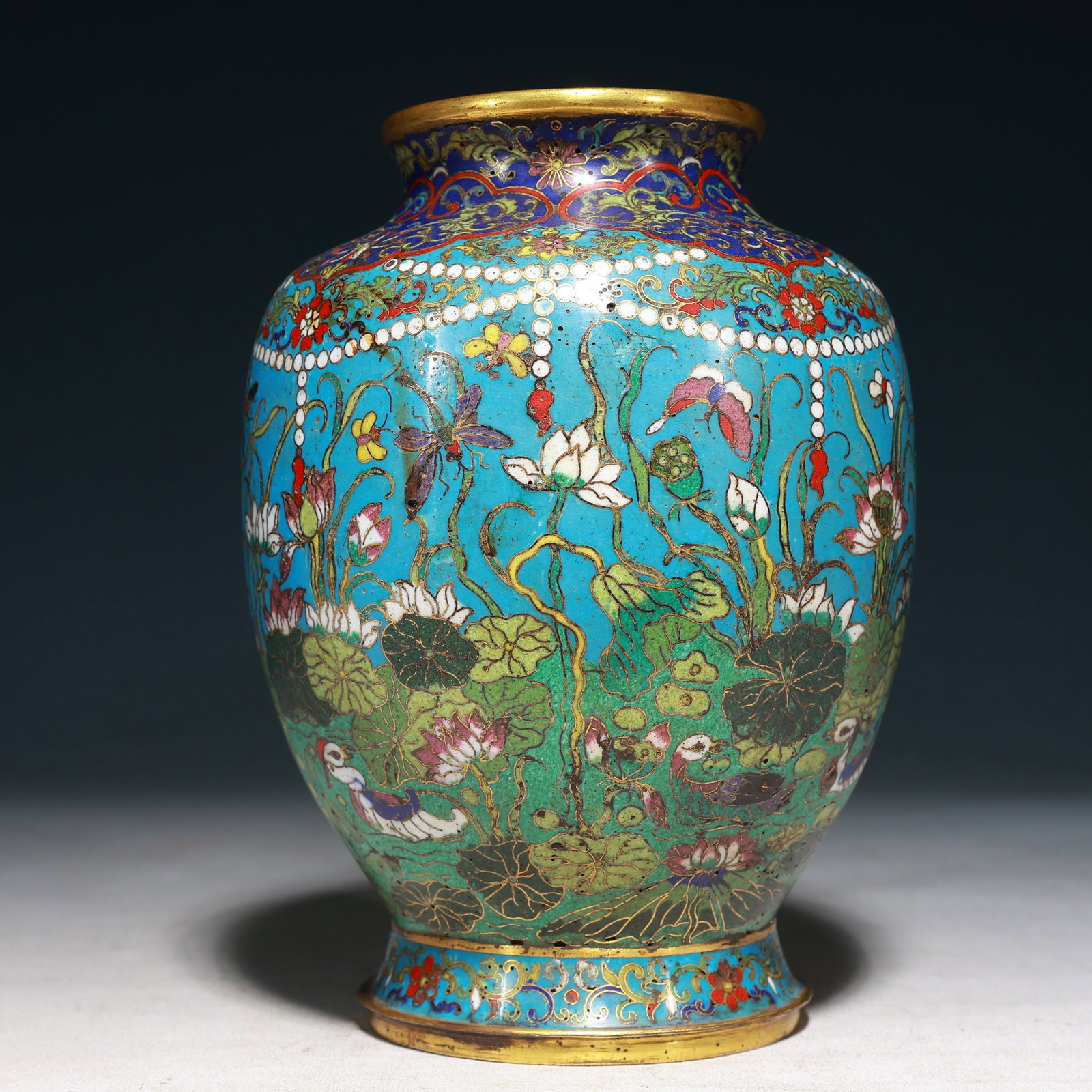 An Exquisite Cloisonne Flower Pattern Jar - 6