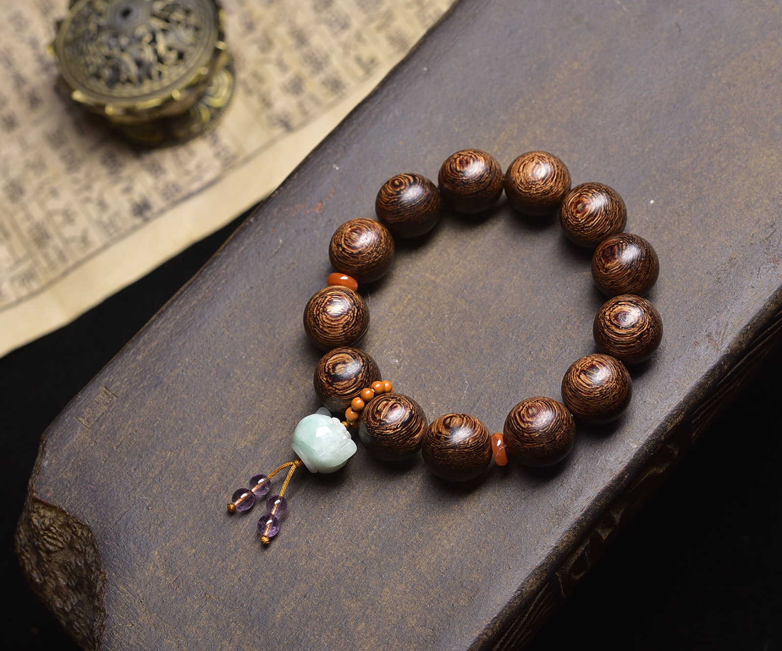 An Exquisite Eaglewood Bracelets - 2