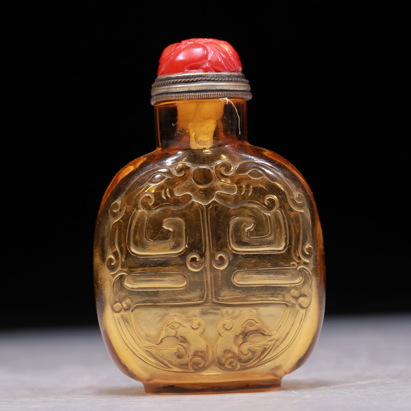 A Precious Glass 'Dragon' Snuff Bottle (1 of 6)
