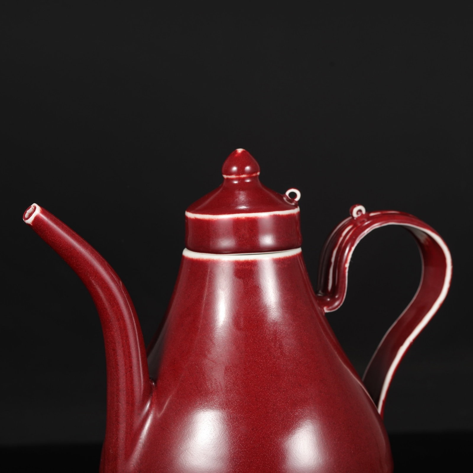 An Exquisite Ruby red-Glazed Ewer - 3