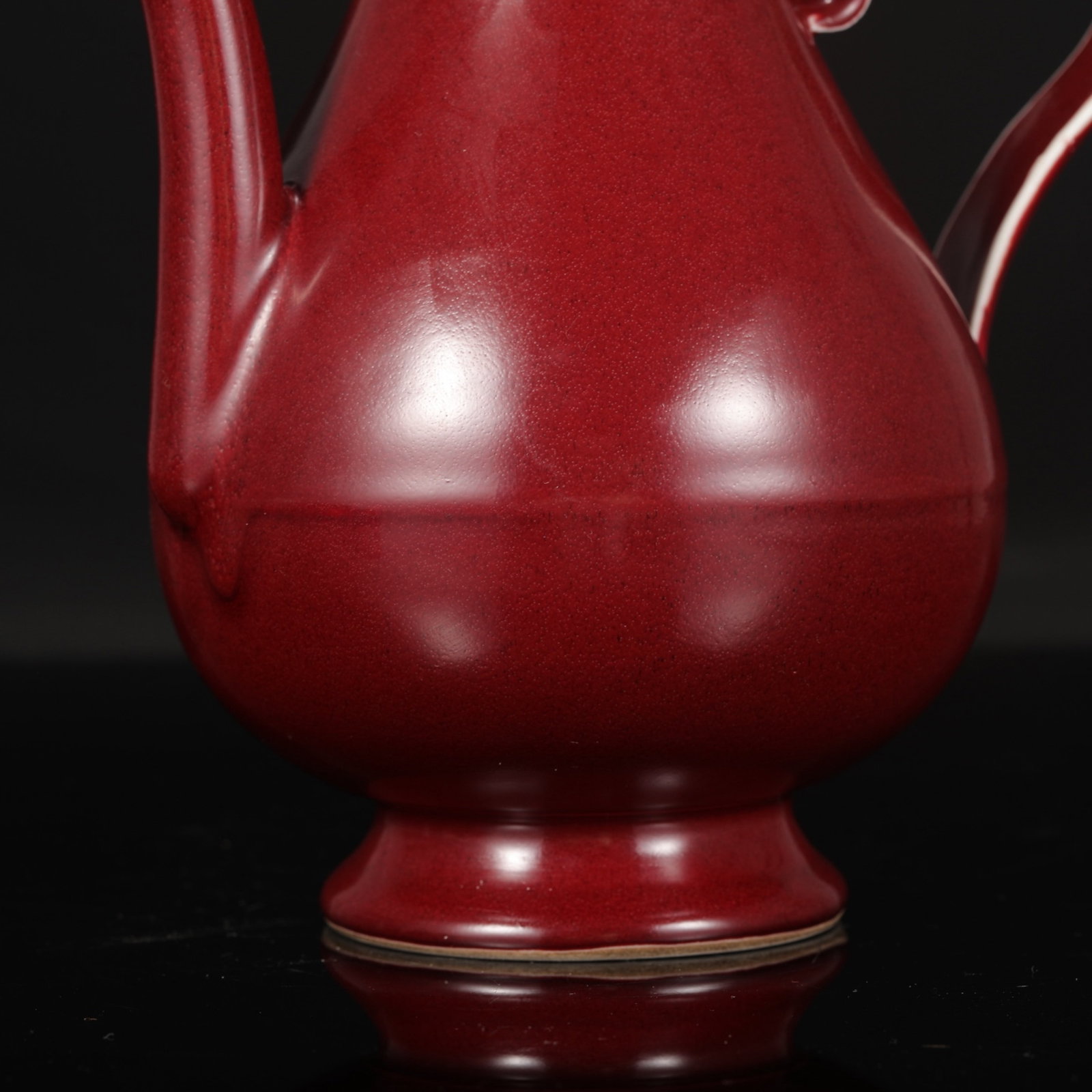 An Exquisite Ruby red-Glazed Ewer - 4