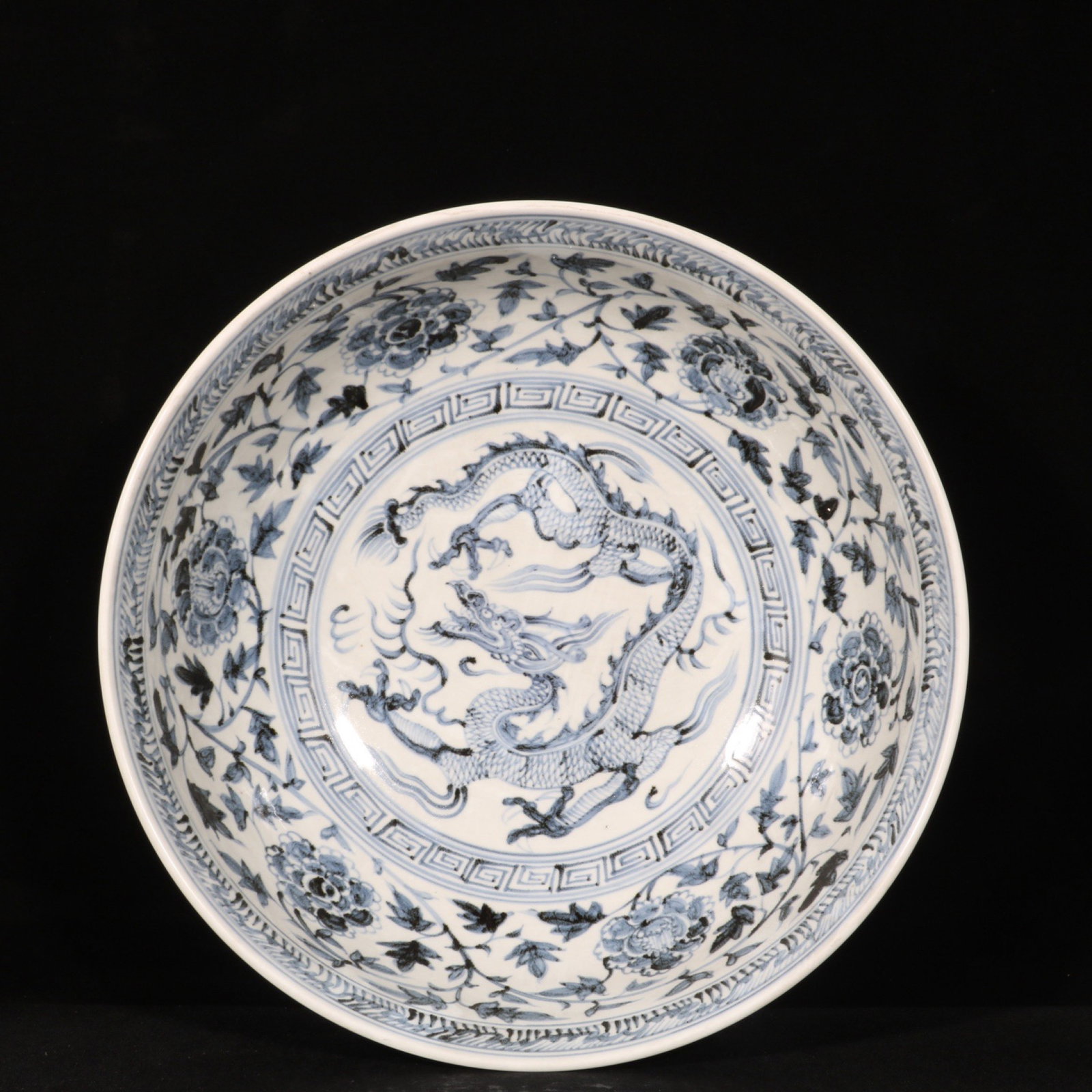 An Exquisite Blue and White Lotus and Dragon Pattern Bowl: An Exquisite Blue and White Lotus and Dragon Pattern Bowl,Ming Dynasty,China,Hongwu Six-character Mark,Size:5.7inx15.7in 青花缠枝莲龙纹碗,中ࢲ
