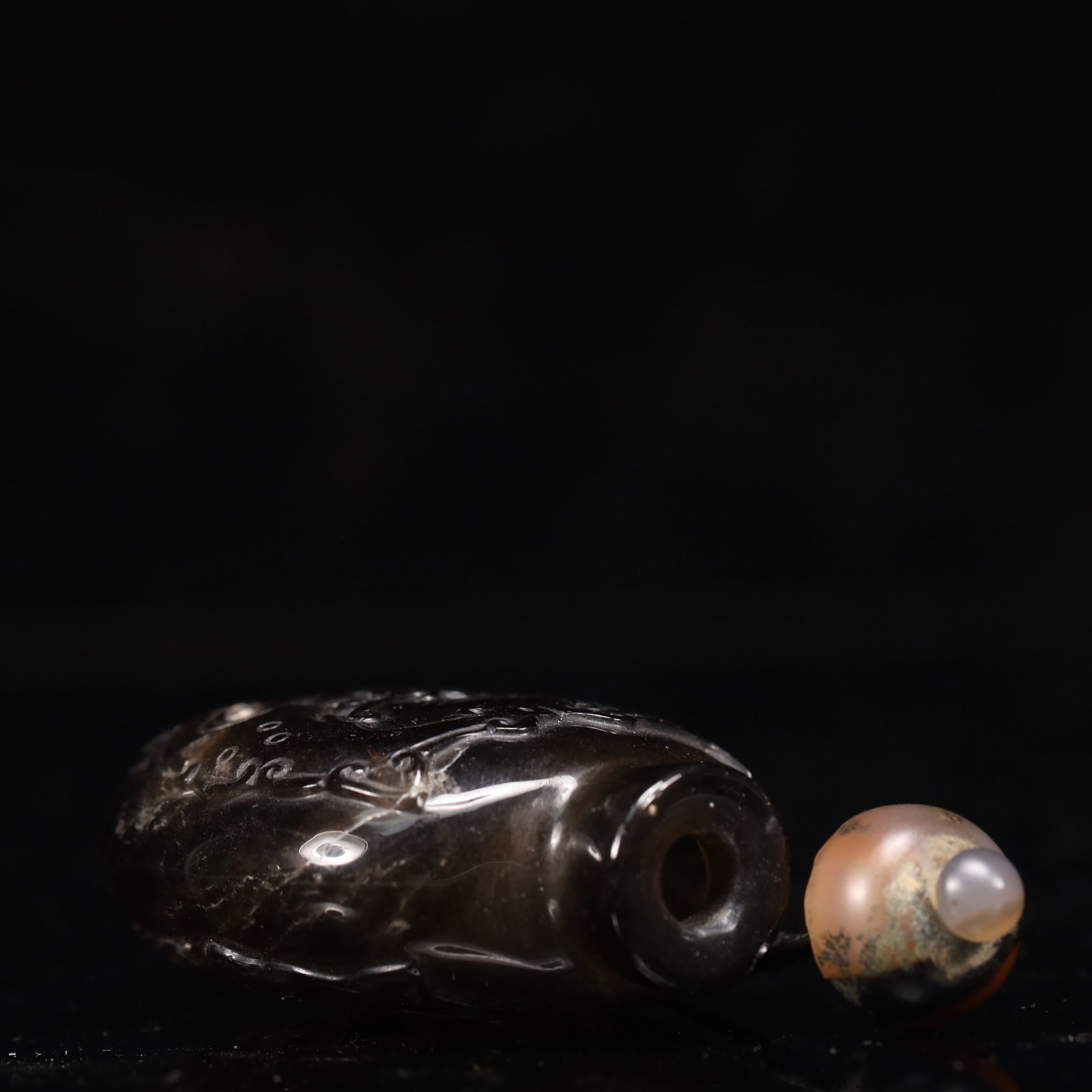 An Exquisite Agate Beast-Face Pattern Snuff Bottle - 8