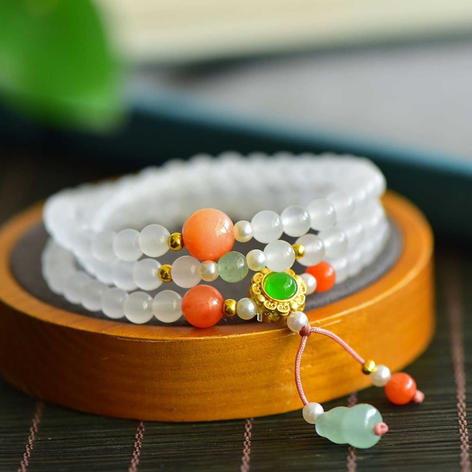 An Exquisite White Jade Bracelets - 2