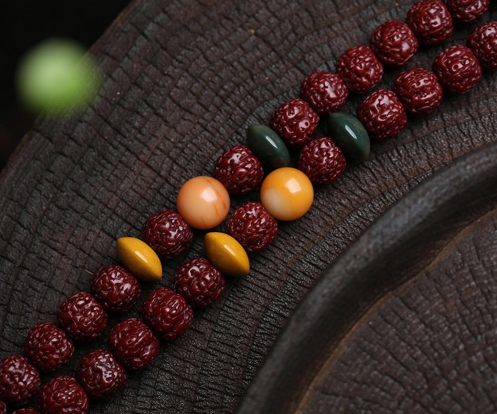 An Exquisite Bodhi Bracelets - 5