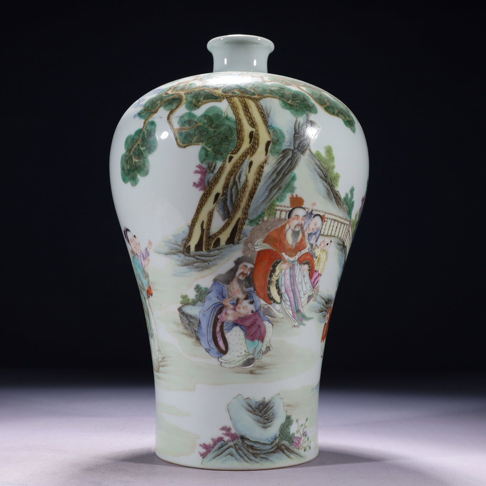 An Exquisite Famille-Rose Character and Story Pattern Vase: An Exquisite Famille-Rose Character and Story Pattern Vase,Qing Dynasty,China,Yongzheng Six-character Mark,Size:6.7inx13in,Weight:2450g 粉彩人物故事纹瓶