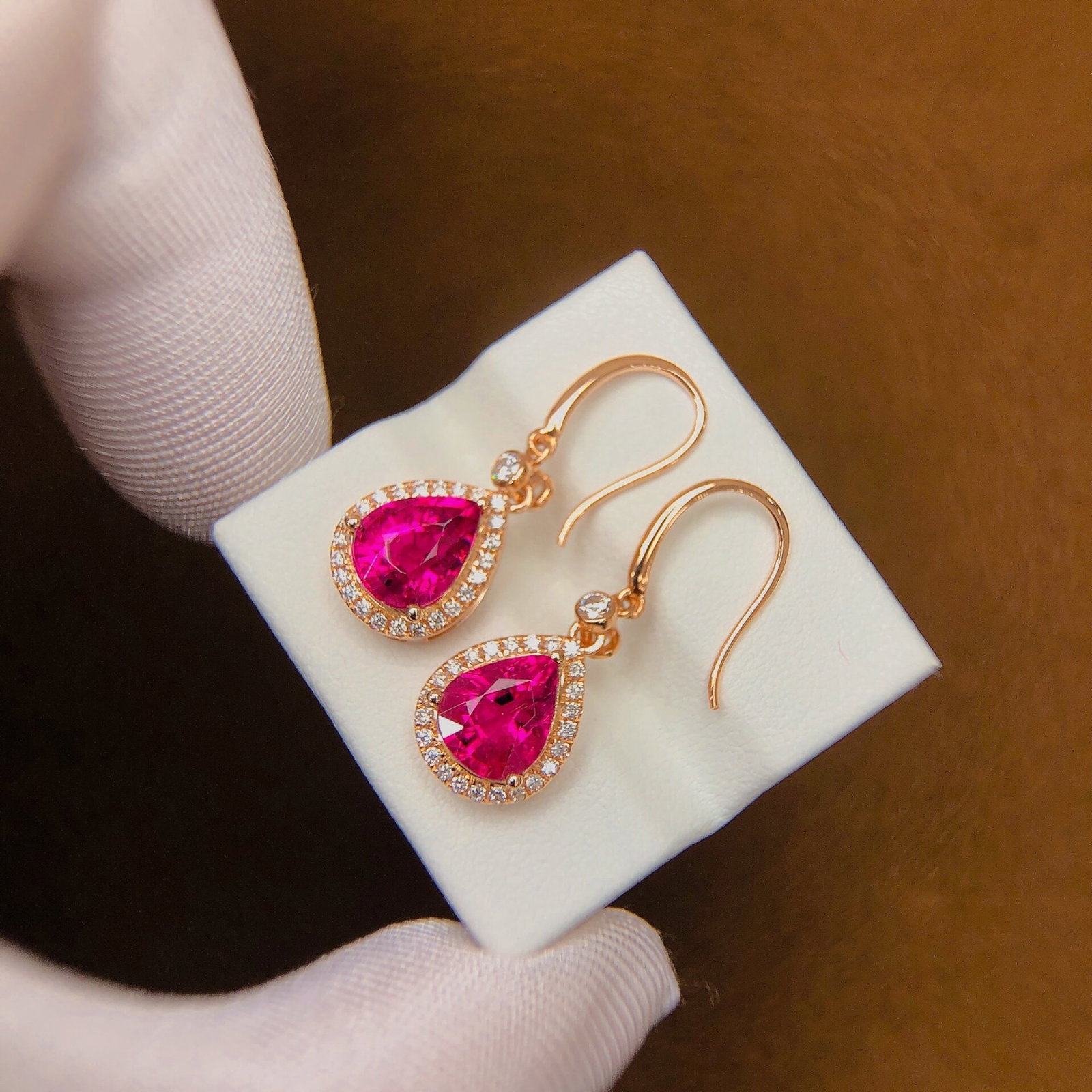 A Pair of 2.9Ctw Sterling Silver-Gold Plated Inlaid Natural Tourmaline Earrings: A Pair of 2.9Ctw Sterling Silver-Gold Plated Inlaid Natural Tourmaline Earrings,Size:2.1mm 一对2.9Ctw纯银镀金嵌天然碧玺耳环