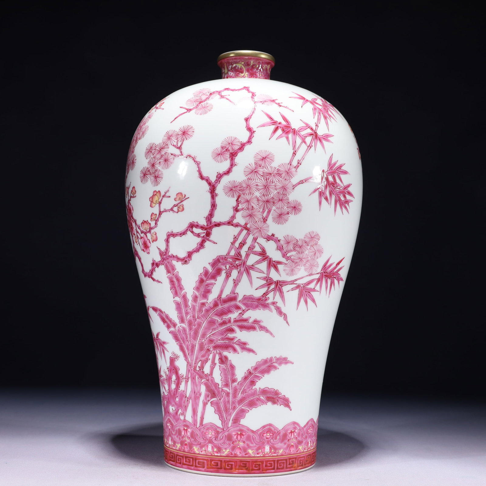 An Exquisite Ruby Red-Glazed Painted Gold Flower Pattern Vase - 6