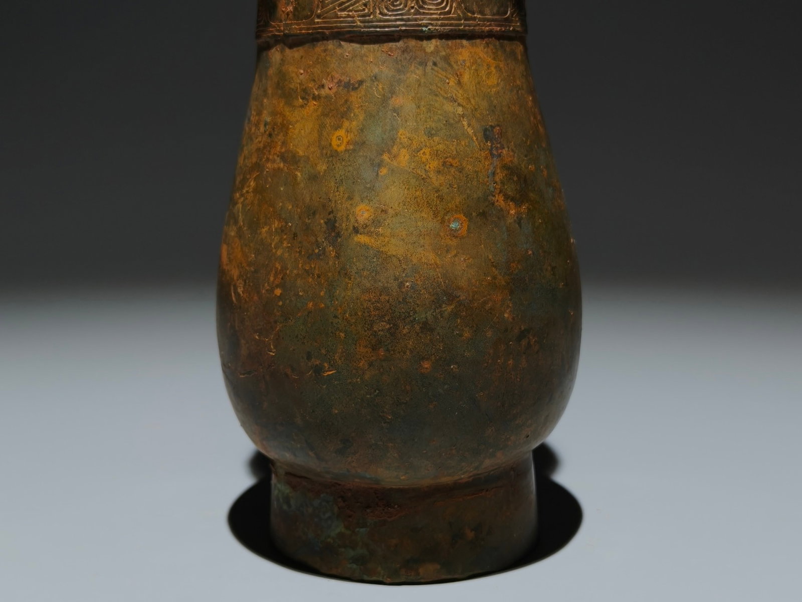 An Archaic Bronze Jar - 4