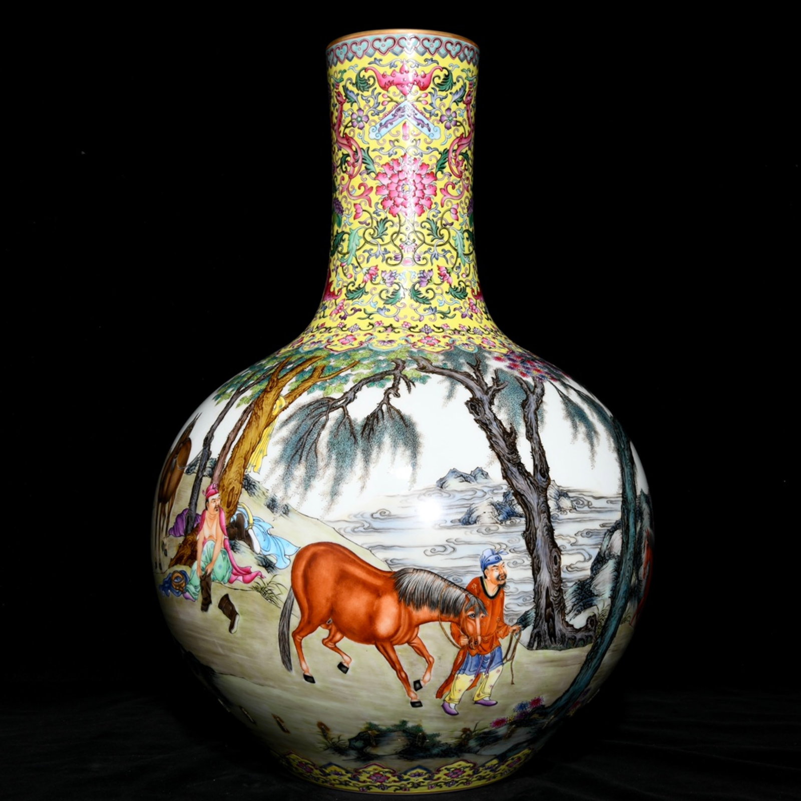 A Huge Famille-Rose Painted Gold Character and Story Pattern Vase: A Huge Famille-Rose Painted Gold Character and Story Pattern Vase,Qing Dynasty,China,Qianlong Six-character Mark,Size:21.8inx14.6in 粉彩描金人物故事 